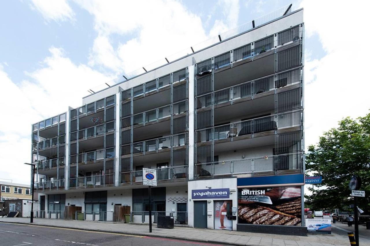 Stylish 2 Bedroom Flat With Balcony In London Exterior foto